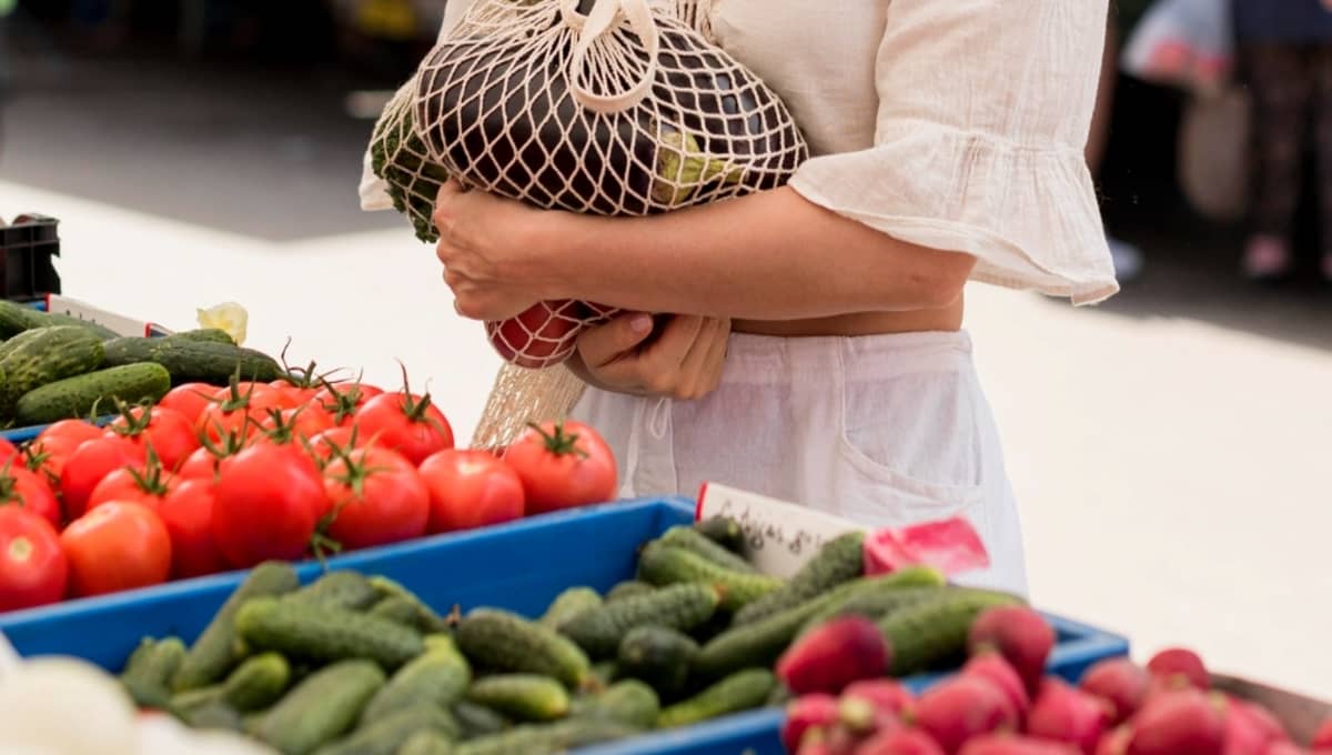 Цены на фрукты и овощи удивили отдыхающих на Чёрном море