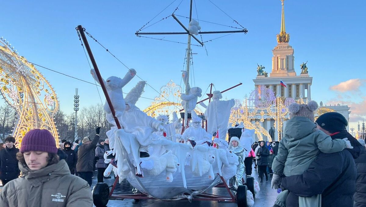 Когда в Москве разберут новогодние украшения