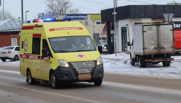 Мужчину обнаружили в луже собственной крови во время поминок в Москве 